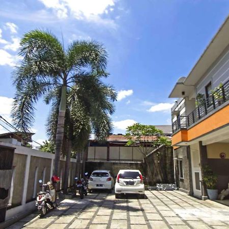 Reddoorz @ Pangeran Antasari 2 Hotell Cilandak  Exteriör bild