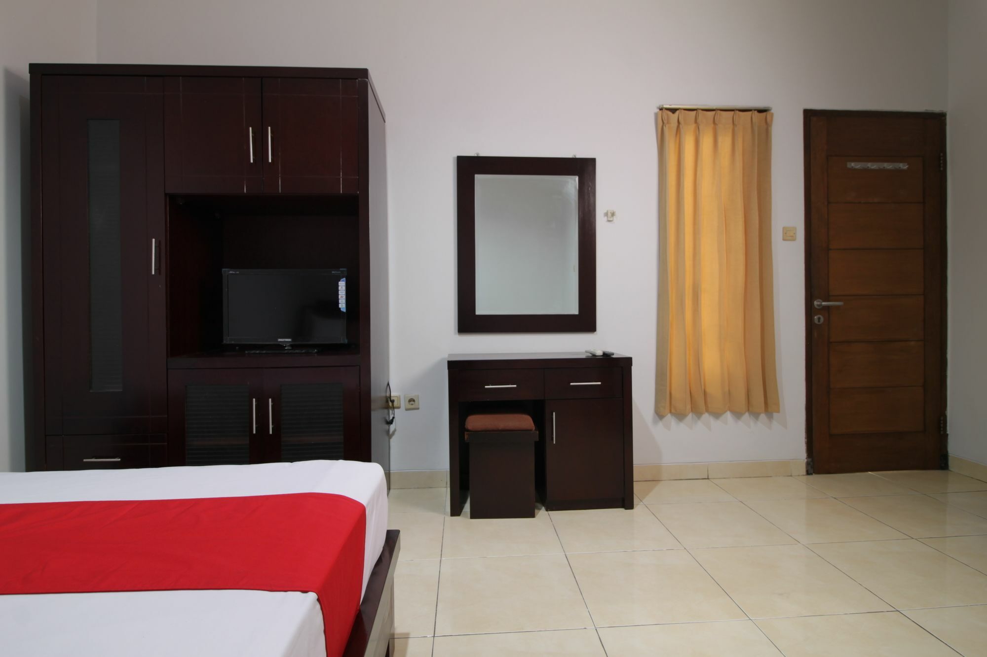 Reddoorz @ Pangeran Antasari 2 Hotell Cilandak  Exteriör bild