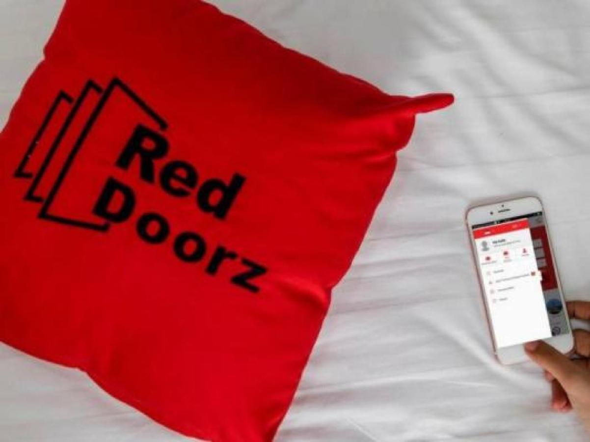 Reddoorz @ Pangeran Antasari 2 Hotell Cilandak  Exteriör bild